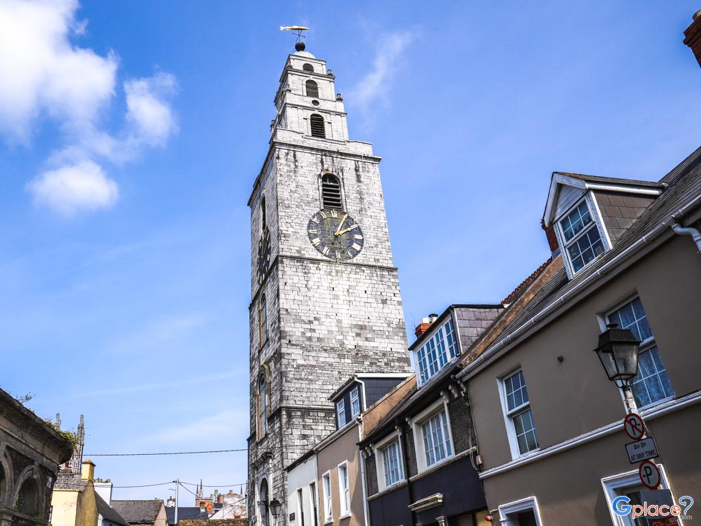 Menara Lonceng Shandon di Gereja St  Anne