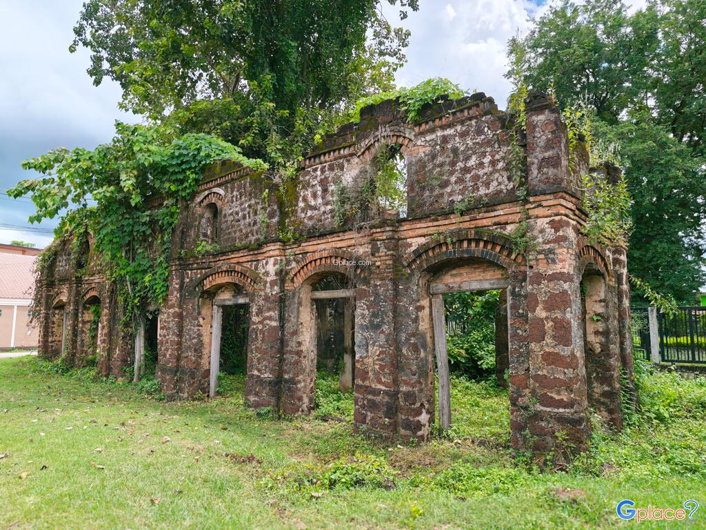 Bangunan Batu Purba Tha Rae