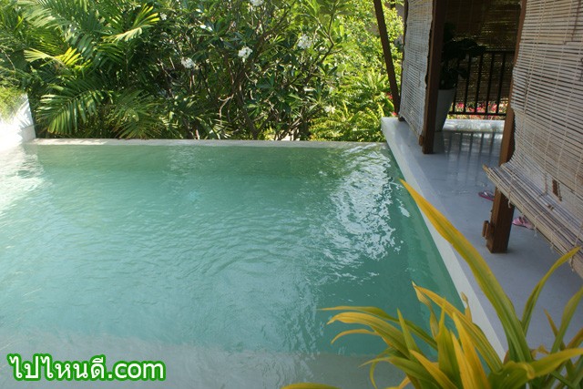 private pool villa + ห้องพัก ข้างๆ