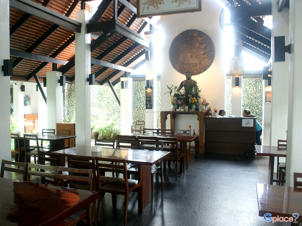 บรรยากาศภายในร้าน
มีแบบห้องแอร์ และเปิดโล่ง