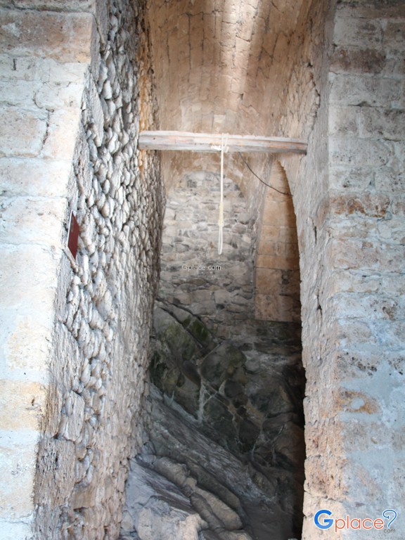 ในมุมกว้าง จะได้รูปว่าสูงพอดู