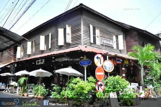 ทางเดินเข้าจะเจอร้านนี้ร้านแรก