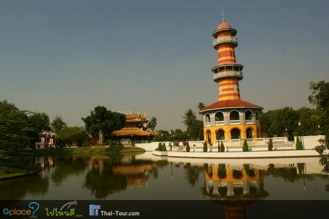 หอวิฑูรทัศนา ตั้งอยู่ระหว่างพระที่นั่งอุทยานภูมิเสถียรและพระที่นั่งเวหาศน์จำรูญ โดยพระบาทสมเด็จพระจุลจอมเกล้าเจ้าอยู่หัวทรงพระกรุณาโปรดเกล้าฯ ให้สร้างขึ้นภายในพระราชวังบางปะอิน แล้วเสร็จเมื่อวันที่ 16 มิถุนายน พ.ศ. 2424 พร้อมทั้งได้พระราชทานนามหอนี้ว่า 