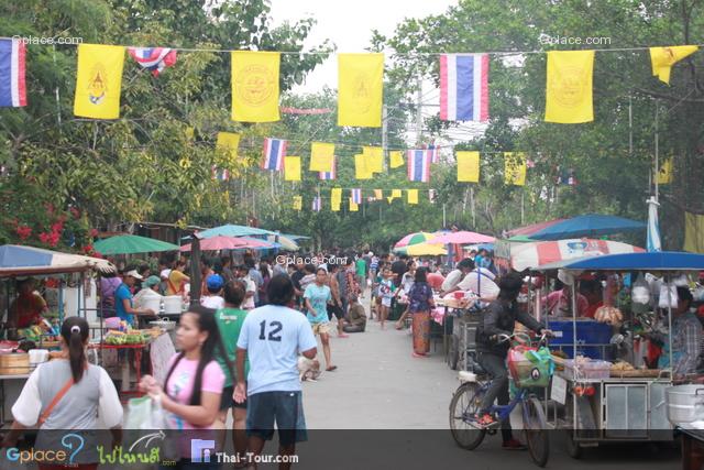 ตลาดนัดวัดหัวกระบือ มี วัน จันทร์-พุธ-ศูกร์-เสาร์-อาทิตย์