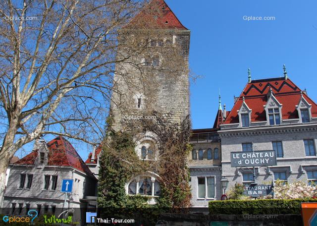 le chateau d' ouchy = 4-star hotel, with nice lake view