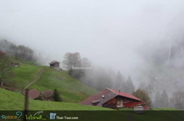 After the rain, I was coming down from Jungfrau.