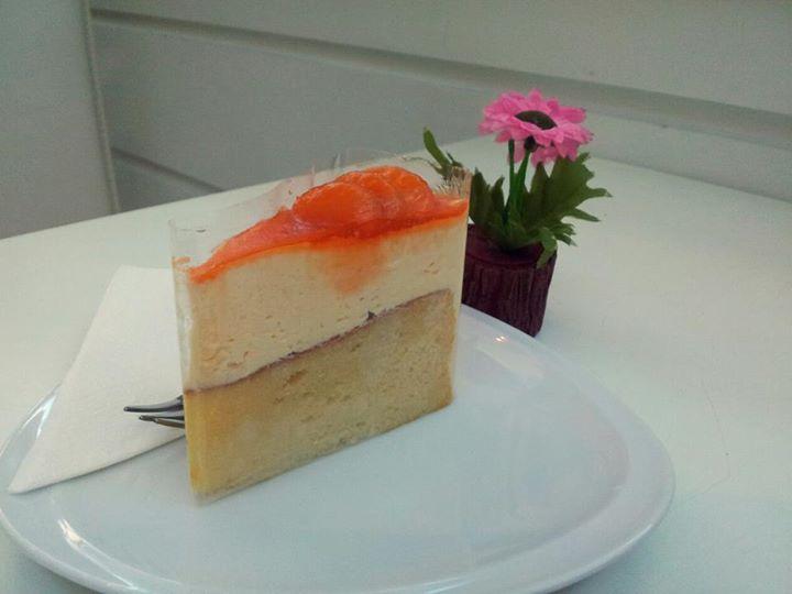 อีกหนึ่งเมนูแนะนำของ ณ นภา
Orange Cake เนื้อเค้กอร่อยๆกับครีมเบาๆ