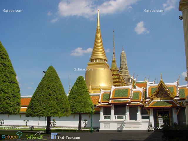 ทางเข้า ติดกับวัดพระแก้ว