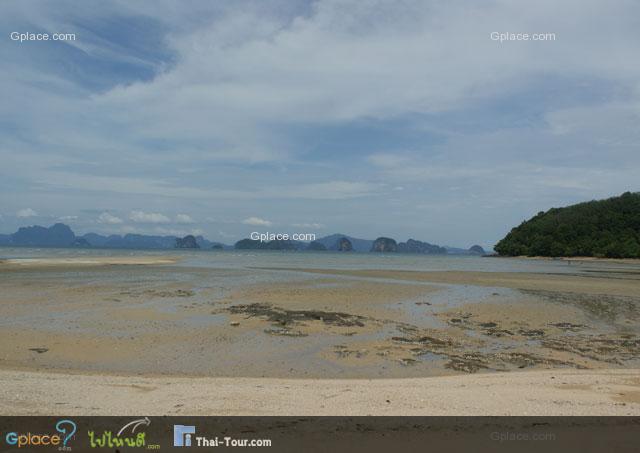 ชายหาดท่าเขา