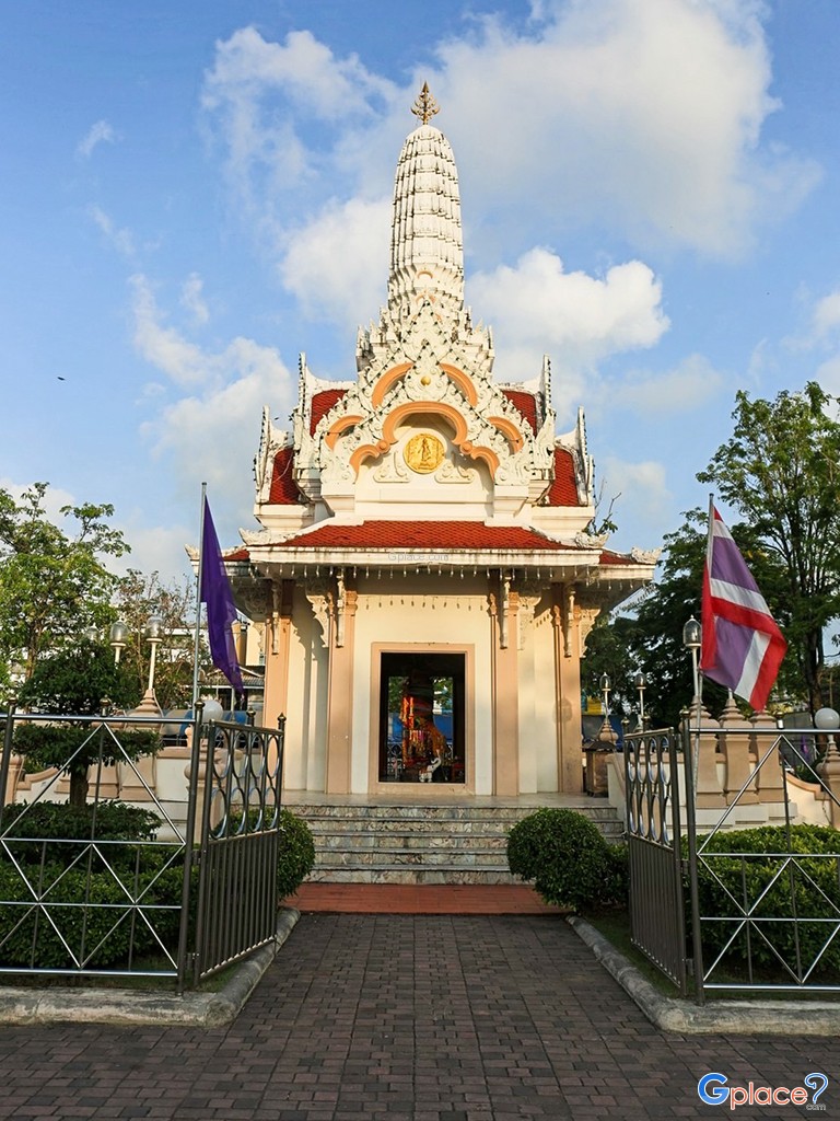 Chumphon City Pillar Shrine