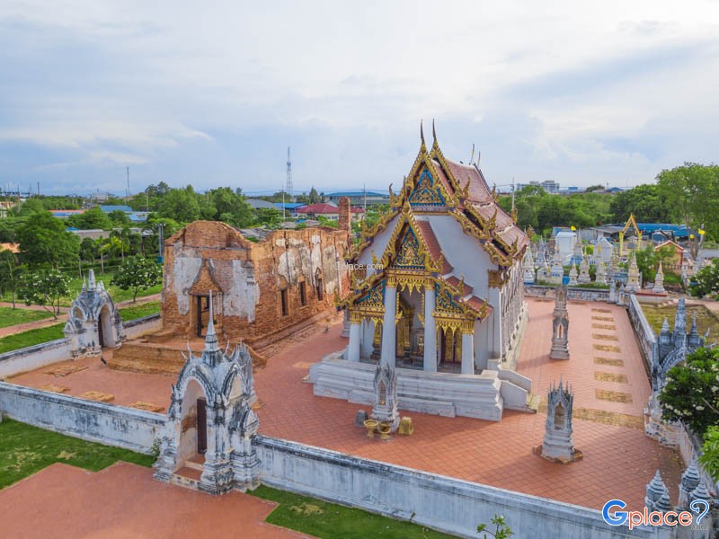 Wat Yai Chom Prasat