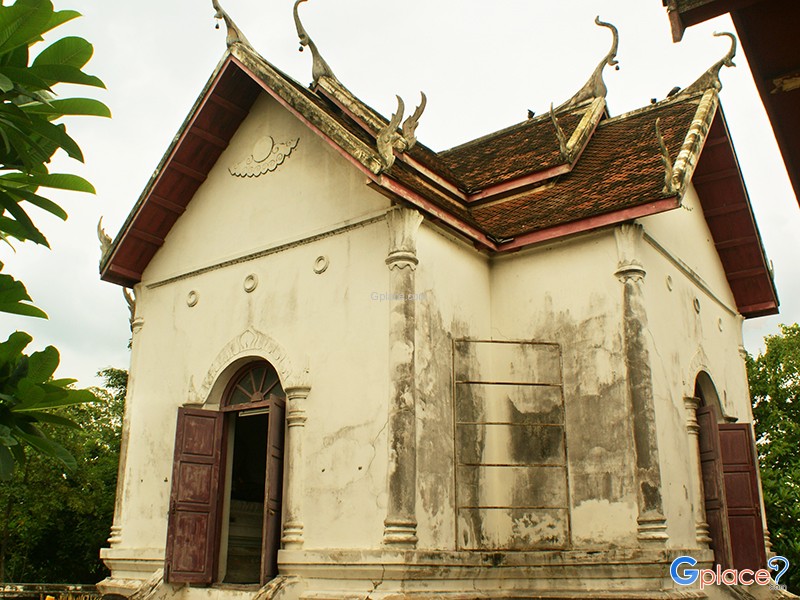Prasat Nakhon Luang