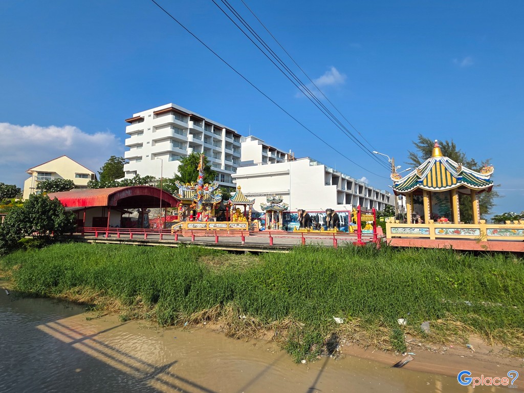 Payoon and Pala Beach