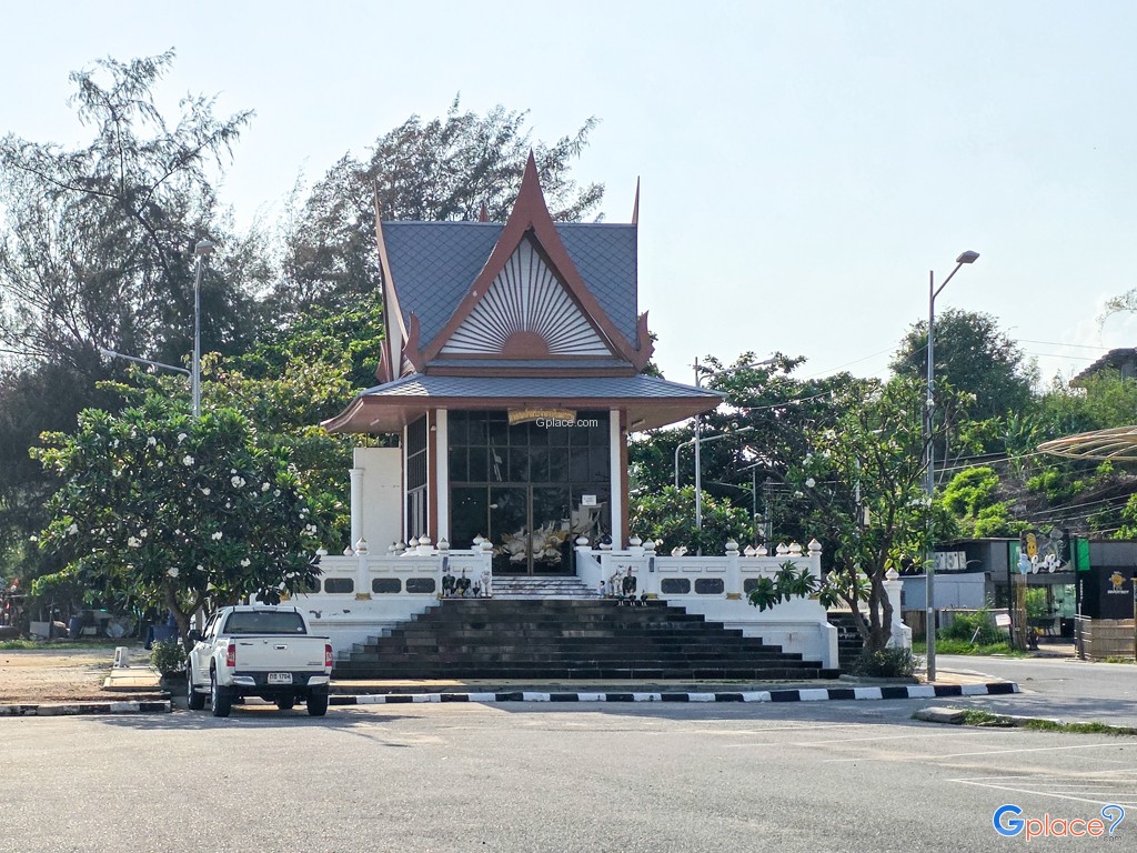 Payoon and Pala Beach
