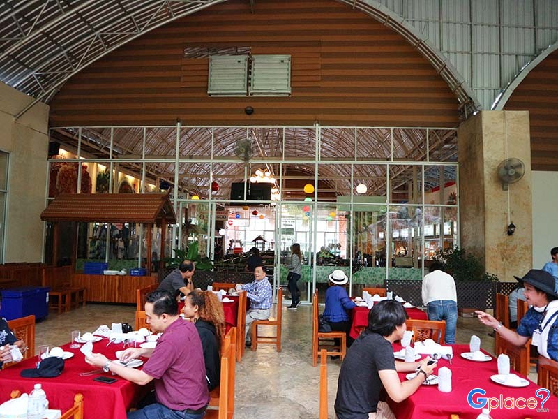 ศูนย์อาหาร เตาหลวง