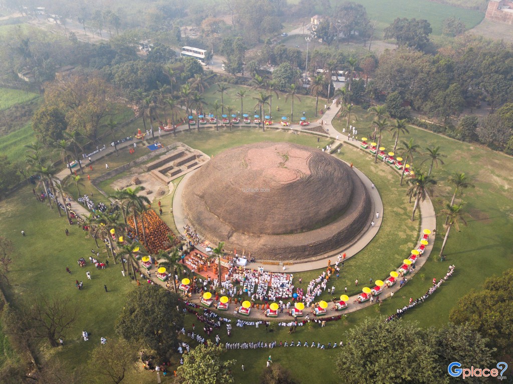 Stupa de Mahaparinirvana