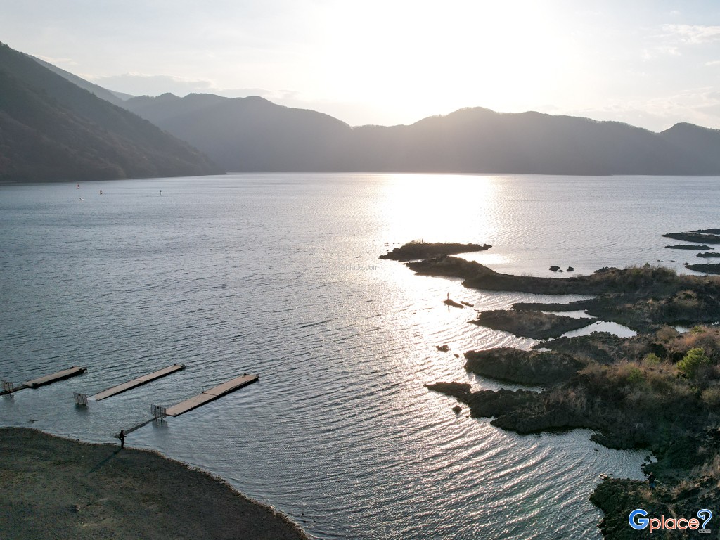 ทะเลสาบโมโตซุ