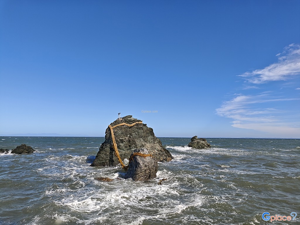 Futamiokitama Shrine