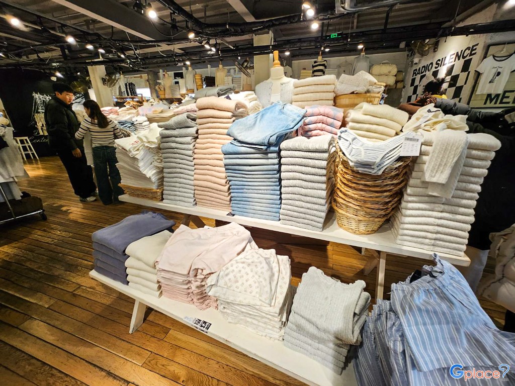 Brandy Melville สาขา ถนนอันฟู่