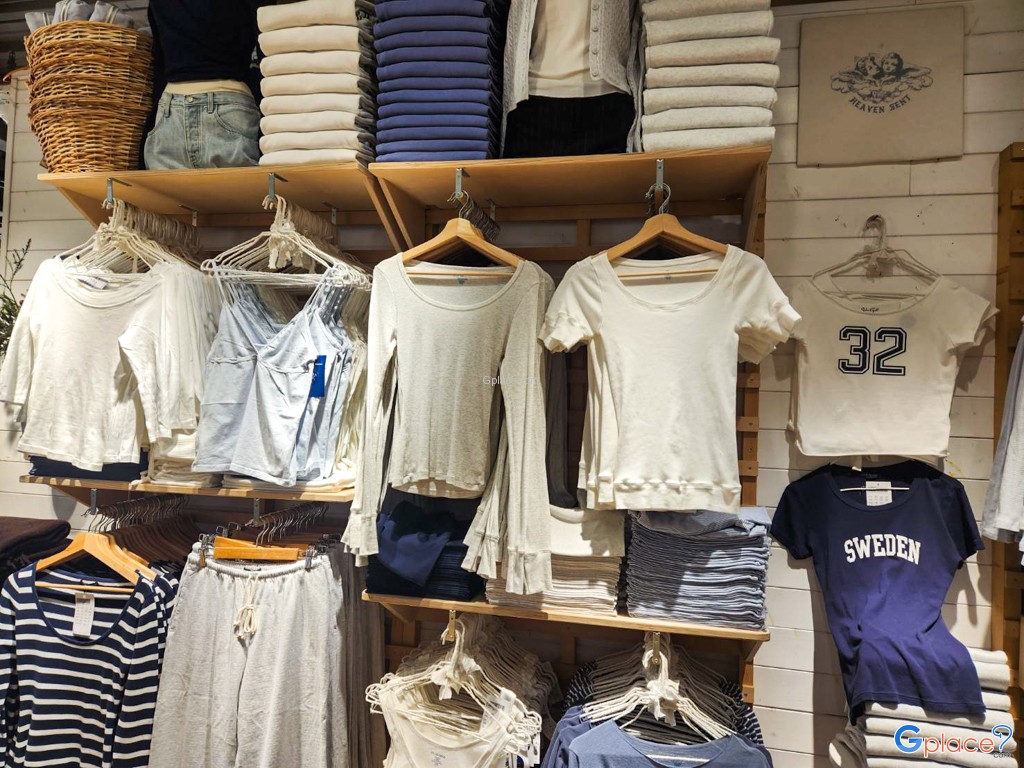 Brandy Melville สาขา ถนนอันฟู่