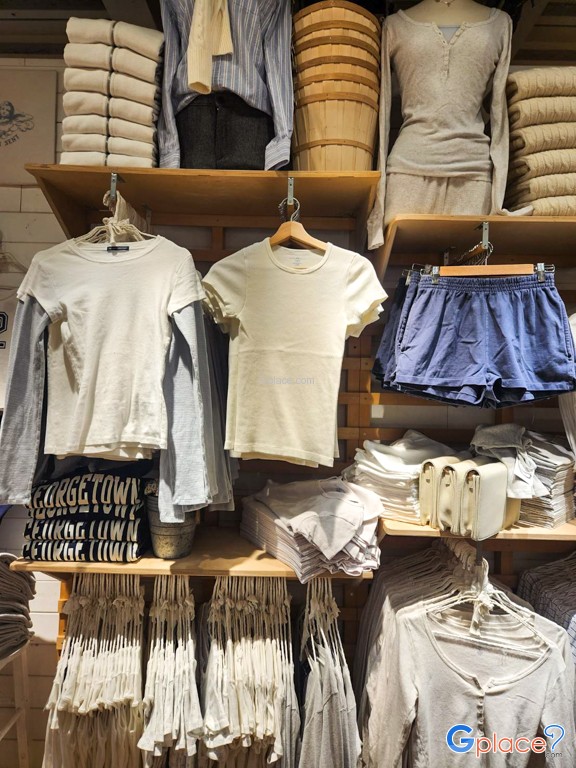 Brandy Melville สาขา ถนนอันฟู่
