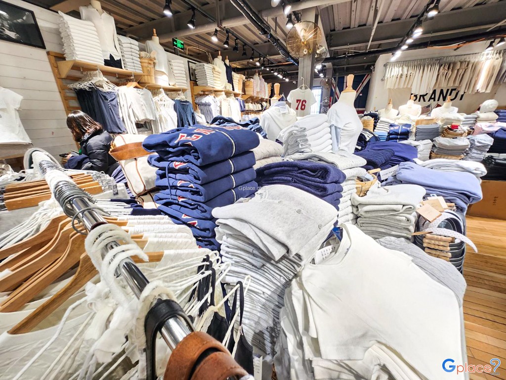 Brandy Melville สาขา ถนนอันฟู่