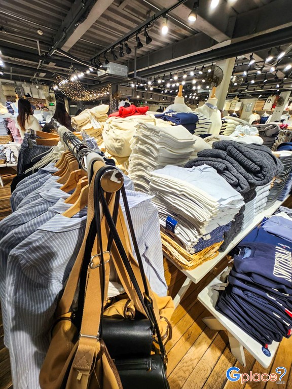 Brandy Melville สาขา ถนนอันฟู่