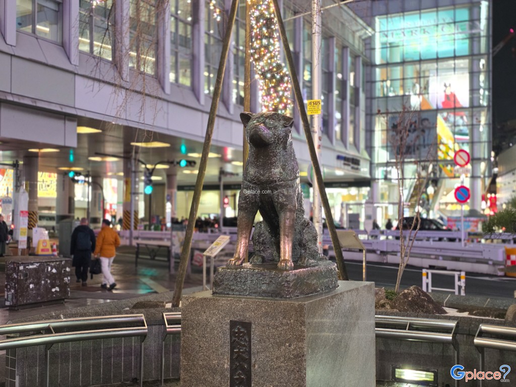 Hachikō Statue