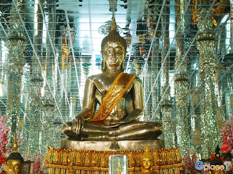 Wat Muang