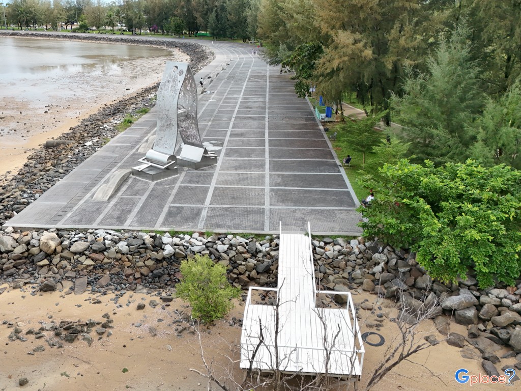 Saphan Hin Phuket Bay