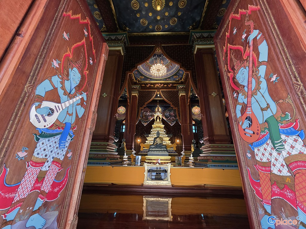 Wat Mahathat Laem Sak