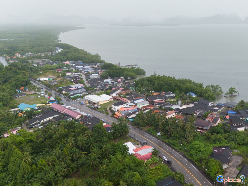 Wat Mahathat Laem Sak