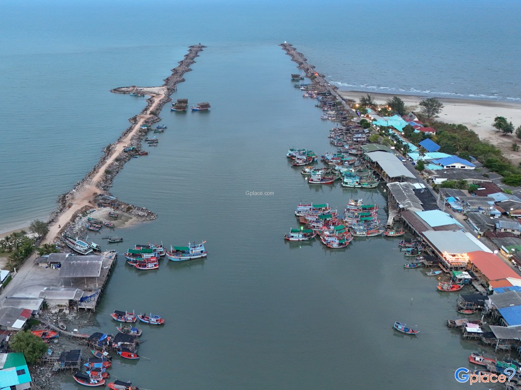 Bang Ket Beach