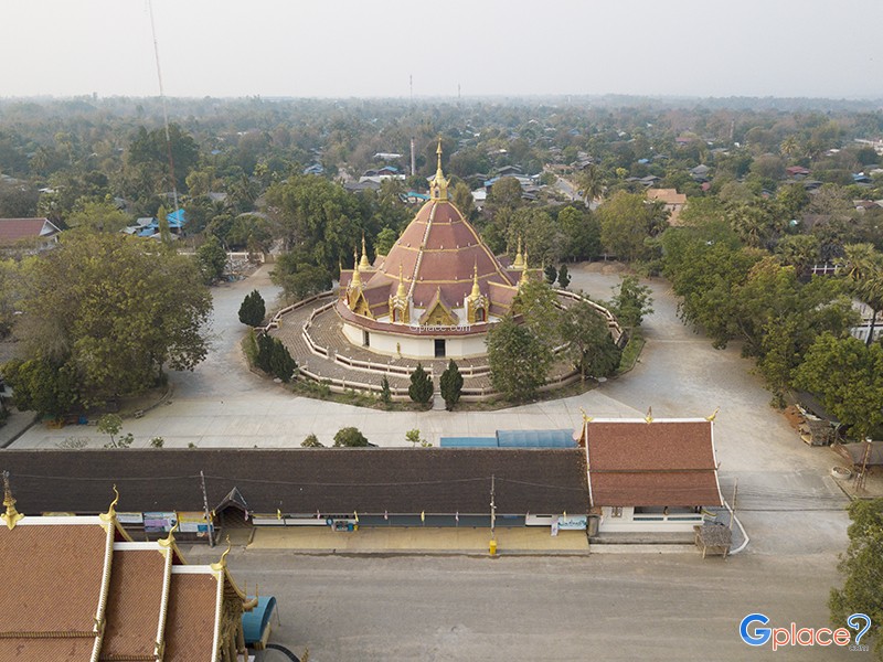 Phra Bat Huai Tom寺