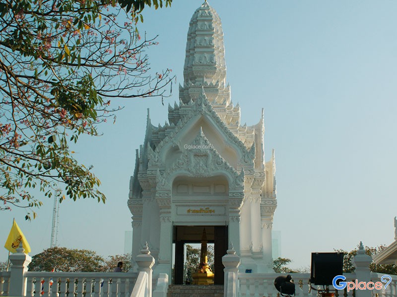 Phra Nakhon Si Ayutthaya City Pillar Shrine