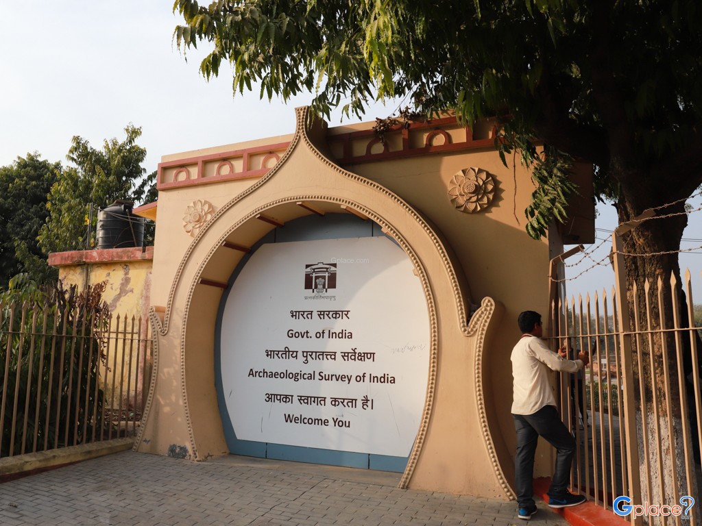 Stupa Dhamekh Sarnath