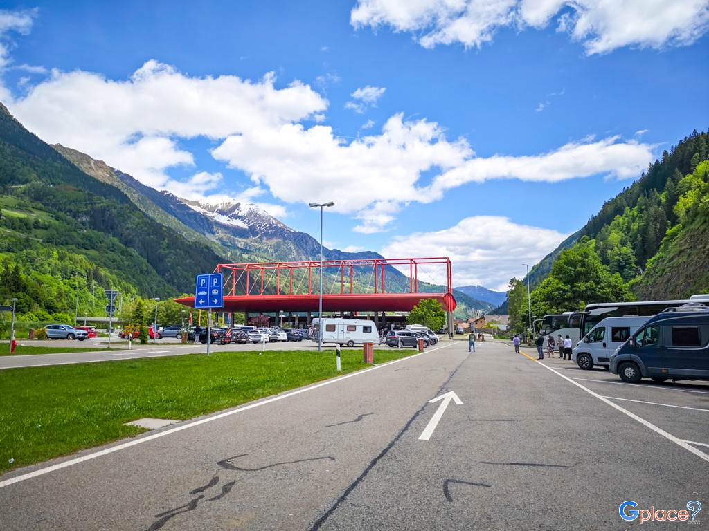 จุดแวะพักรถ ซาน ก็อตตาร์โด ฝั่งใต้