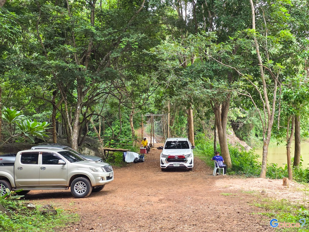 น้ำตกเก้าชั้น อช ภูผาเหล็ก