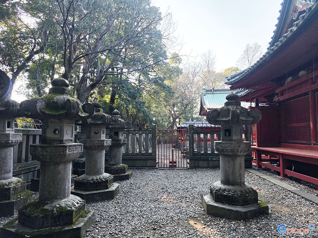 ศาลเจ้าเซ็มบะโทโชกู