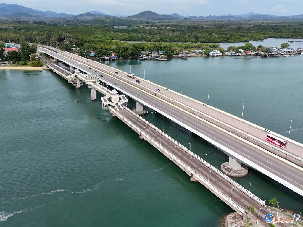 Sarasin Bridge