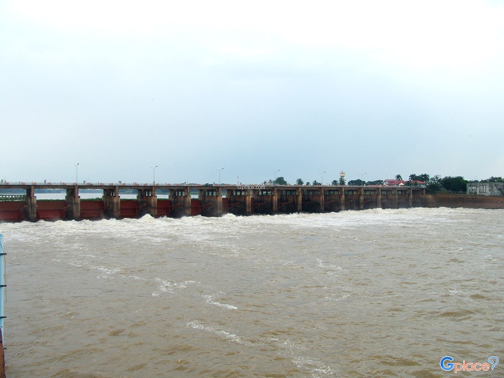 湄南水坝