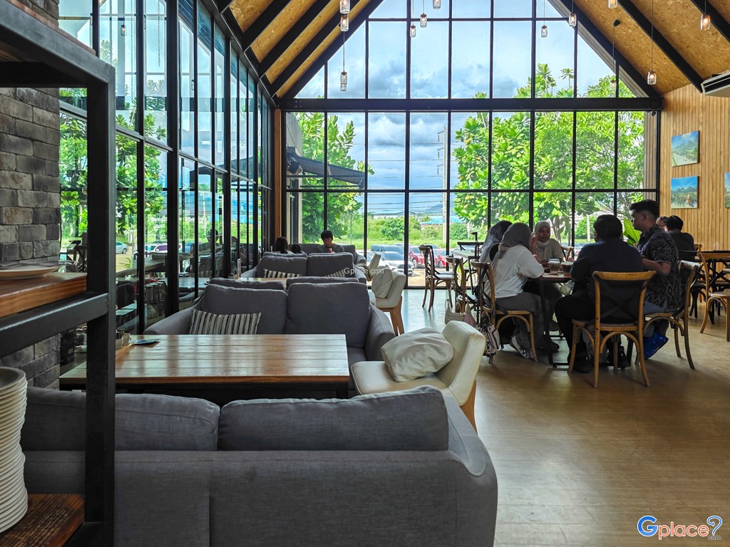 เดอะ วิลเลจ ฟาร์ม ทู คาเฟ่