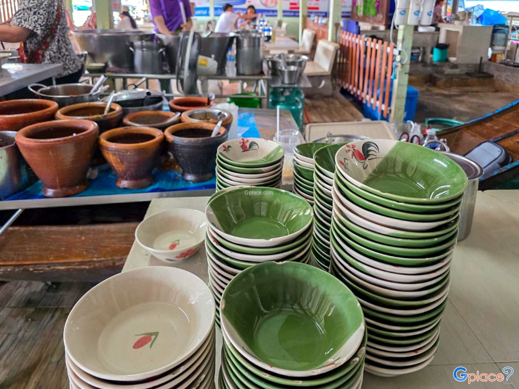 ก๋วยเตี๋ยวเรือป้าเล็กเจ้าเก่า