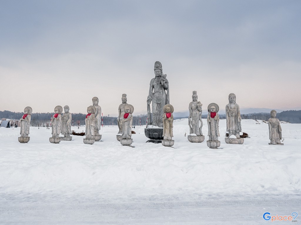 Cimetière de Makomanai Takino