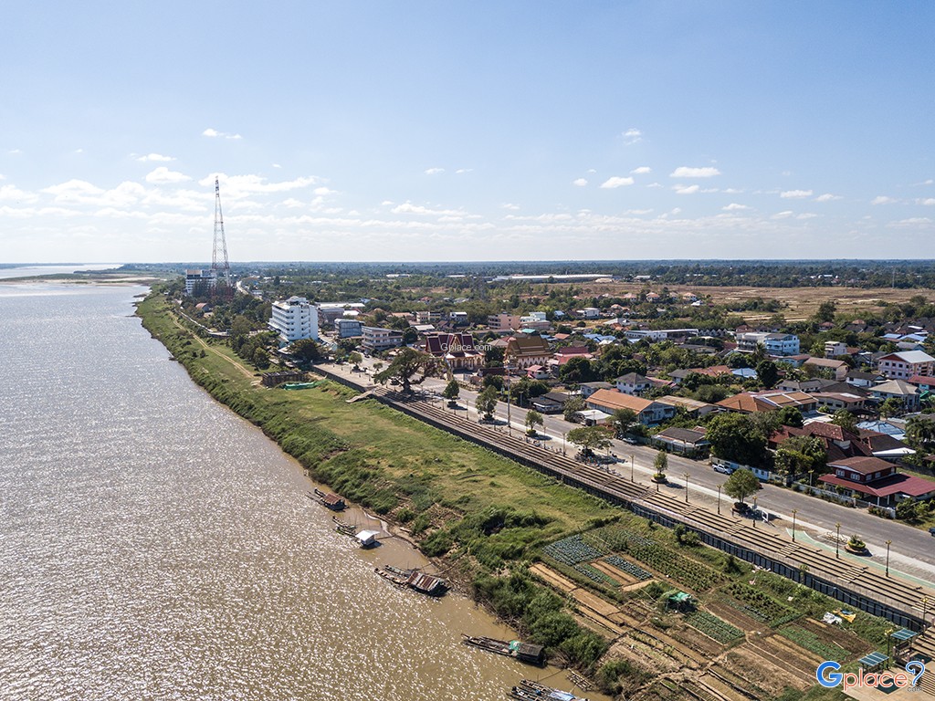 Wat Maha That Nakhon Phanom