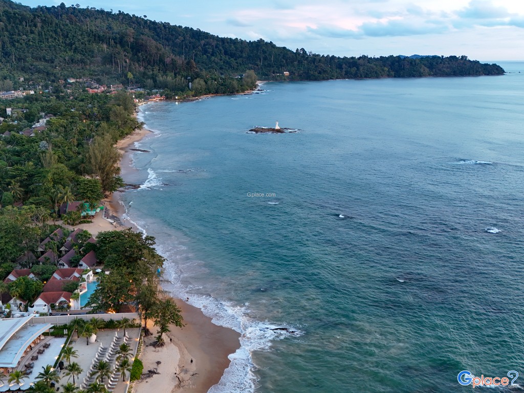 หาดนางทอง