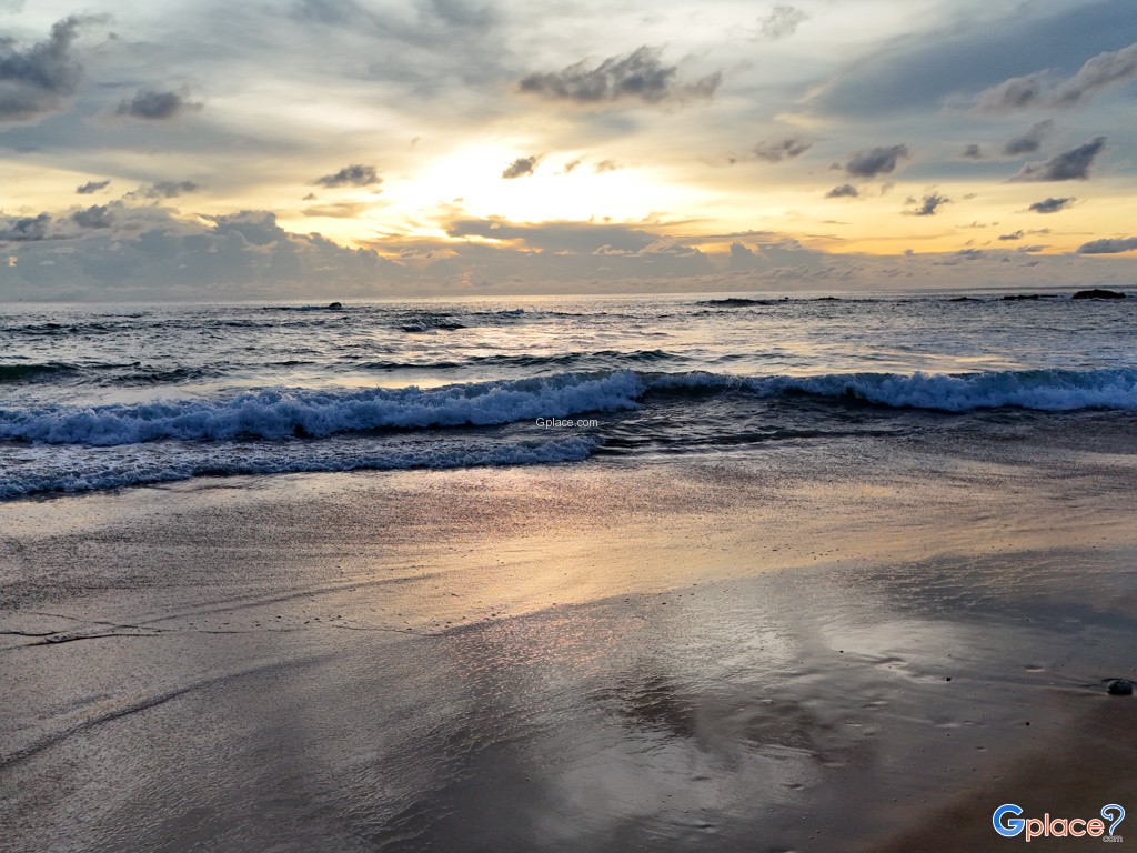 หาดนางทอง