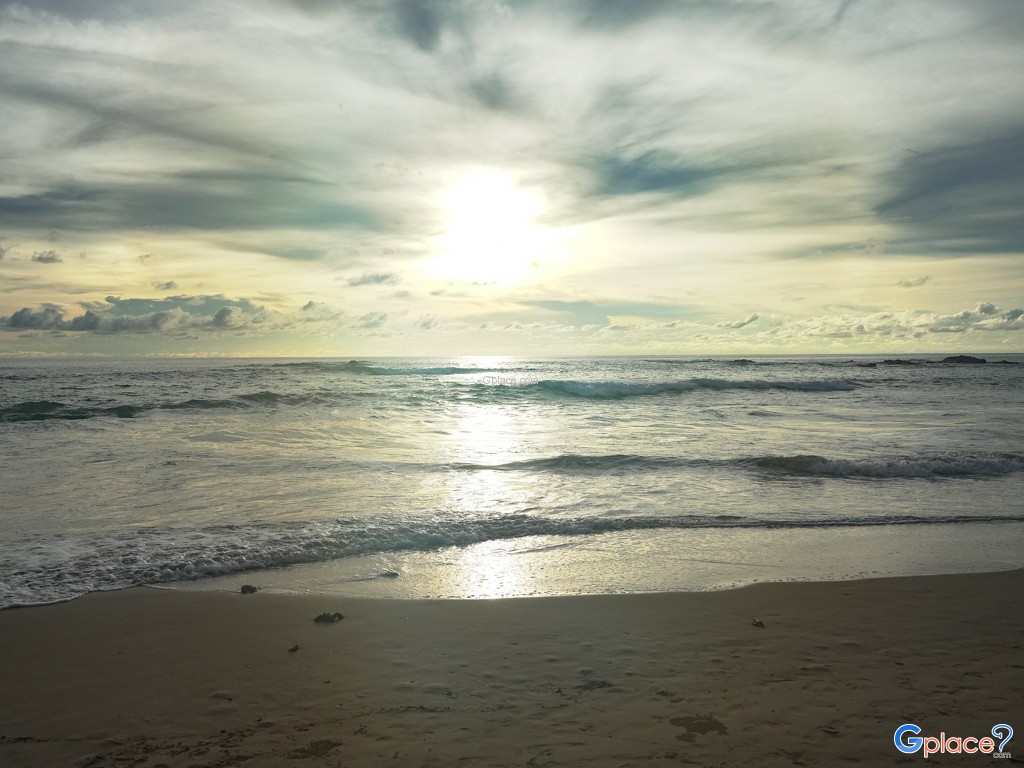 หาดนางทอง
