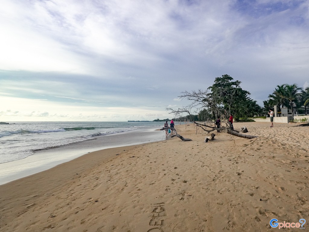 หาดนางทอง