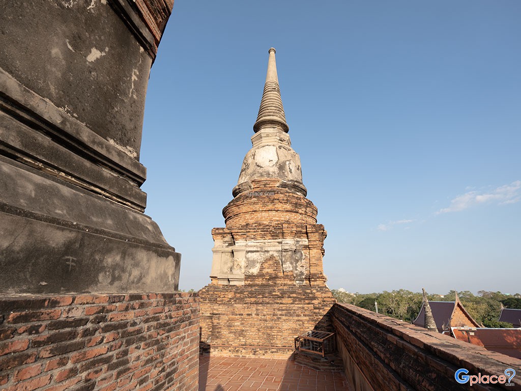 Yai Chai Mongkhon Temple